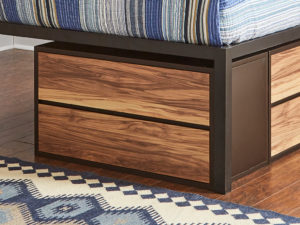 F3 Club storage chest for student housing